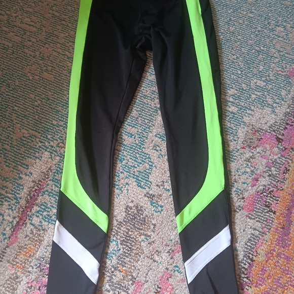 *SOLD*PINK Victoria Secret Neon Green Cozy Leggings - Picture 2 of 5